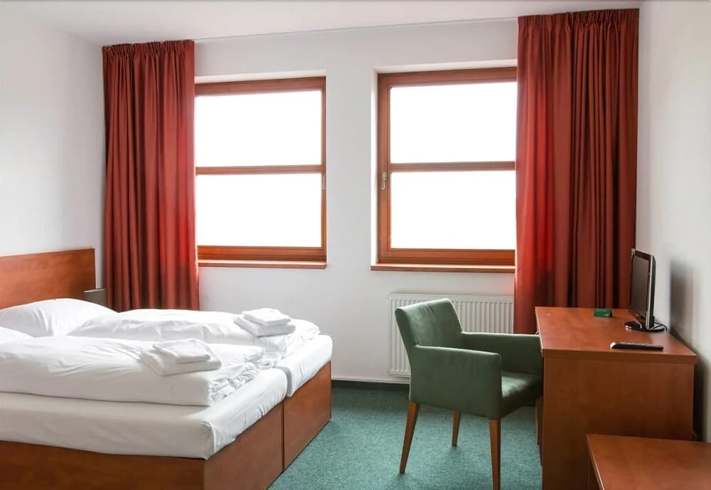 Sporthotel Hostivice - photo 4