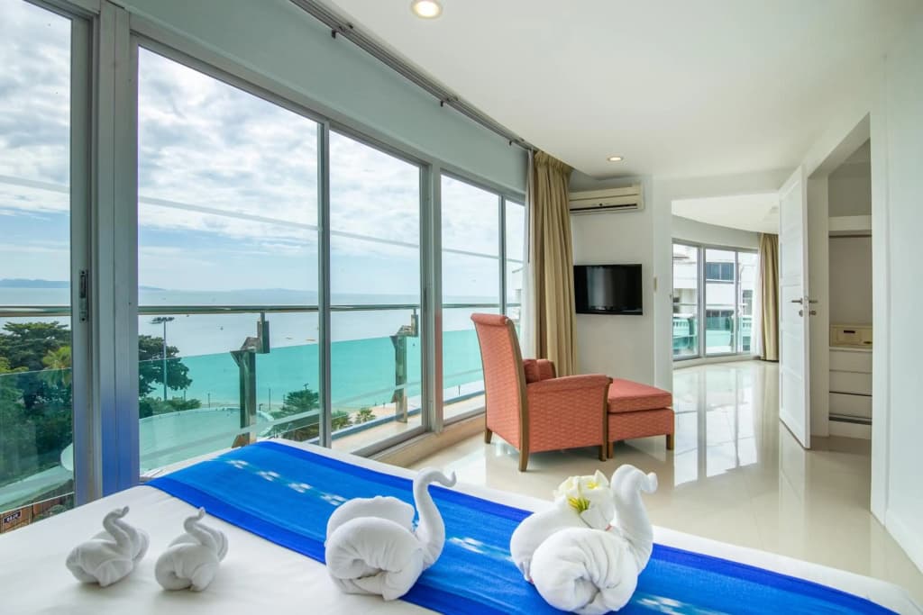 Royal Beach View Suites - photo 42