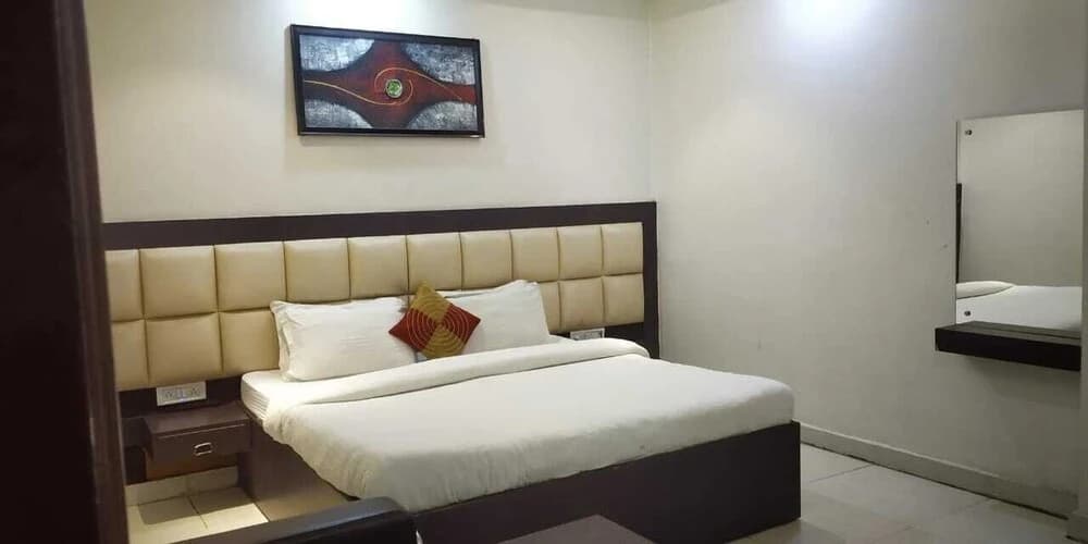 Hotel Ashiana - photo 4