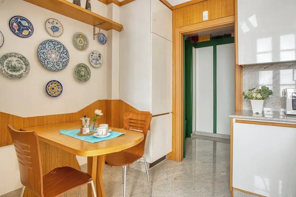 JOIVY Captivating flat with balcony - photo 9