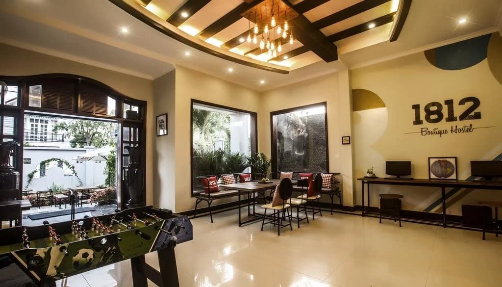 1812 Boutique Hostel - photo 13