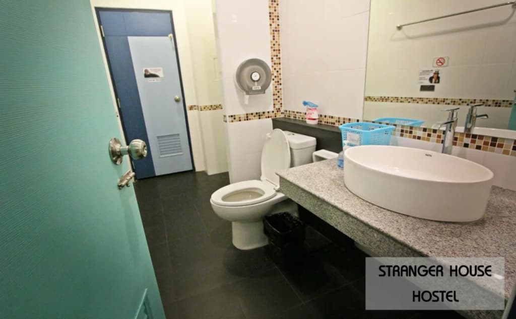 Stranger House - photo 8