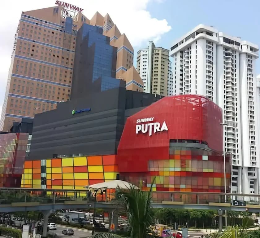 Regalia Residence KL Infinity Pool - photo 22