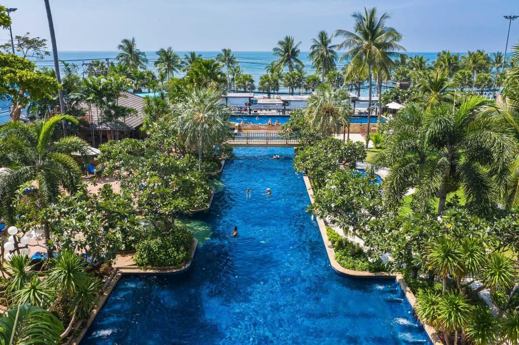 Jomtien Palm Beach Hotel And Resort - photo 43