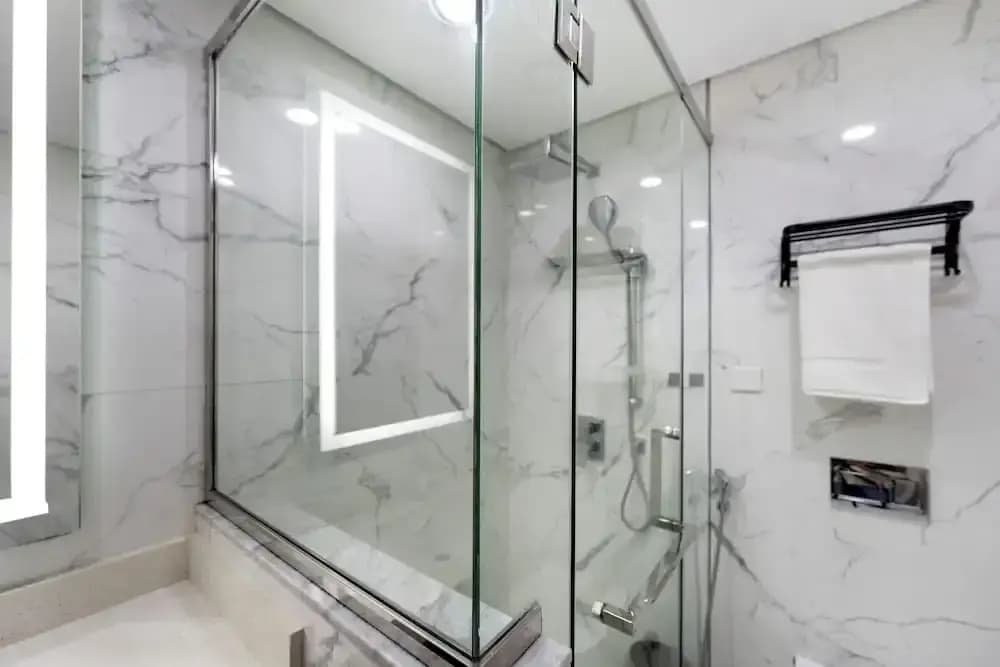 Chic 1BR Canal View at Waves Tower - photo 7