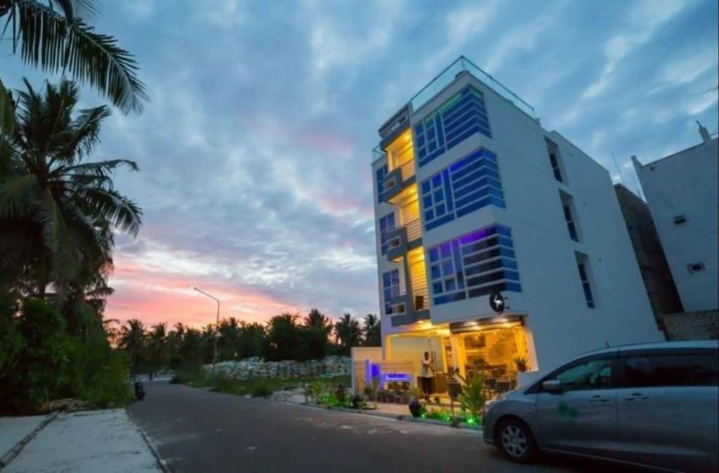 The White Harp Beach Hotel - photo 25