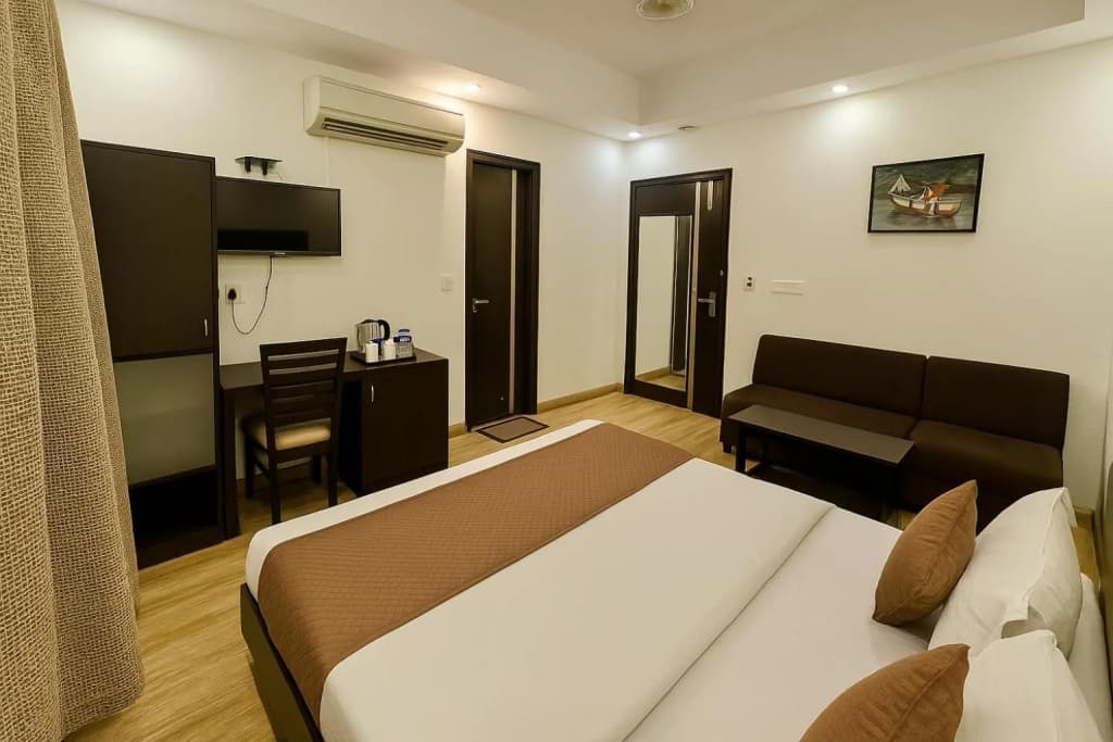 Hotel Rupam Kingston Park - photo 23