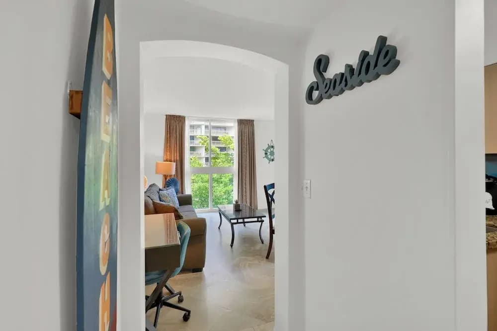 Relaxing Condo with Free Parking - photo 4