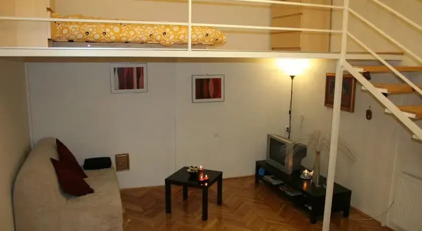 Budapest Center Apartment V2 - photo 2