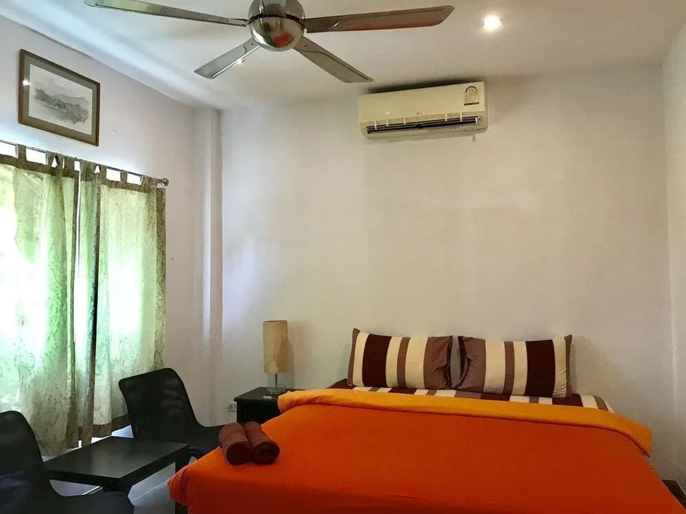 Hiranyika Cafe and Bed - photo 4