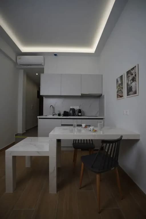 Tip Top Suites - photo 33