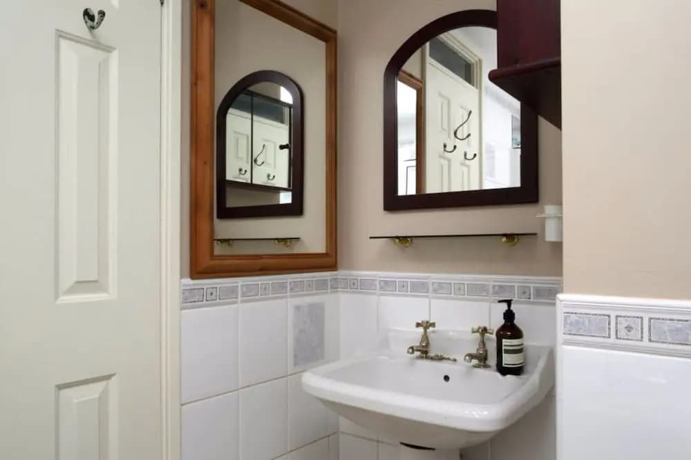 Stockbridge Flat With Garden - photo 6