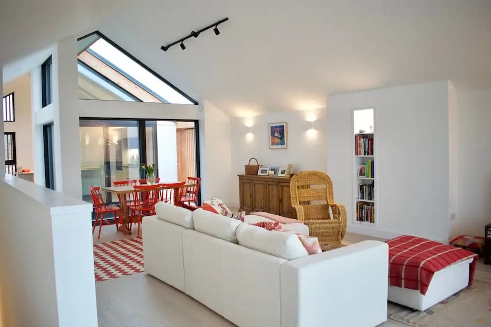 Elegant Eco Glass House - photo 2