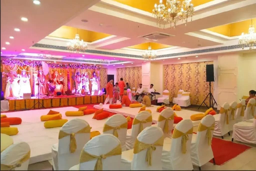 Madhuban Hotel - photo 19