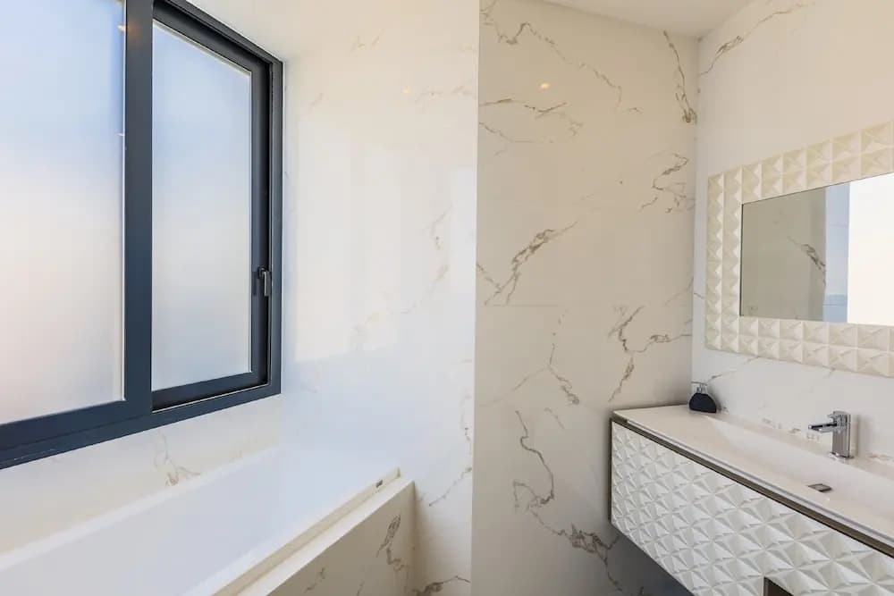 Cap des Anges AP4171 by Riviera Holiday Homes - photo 9