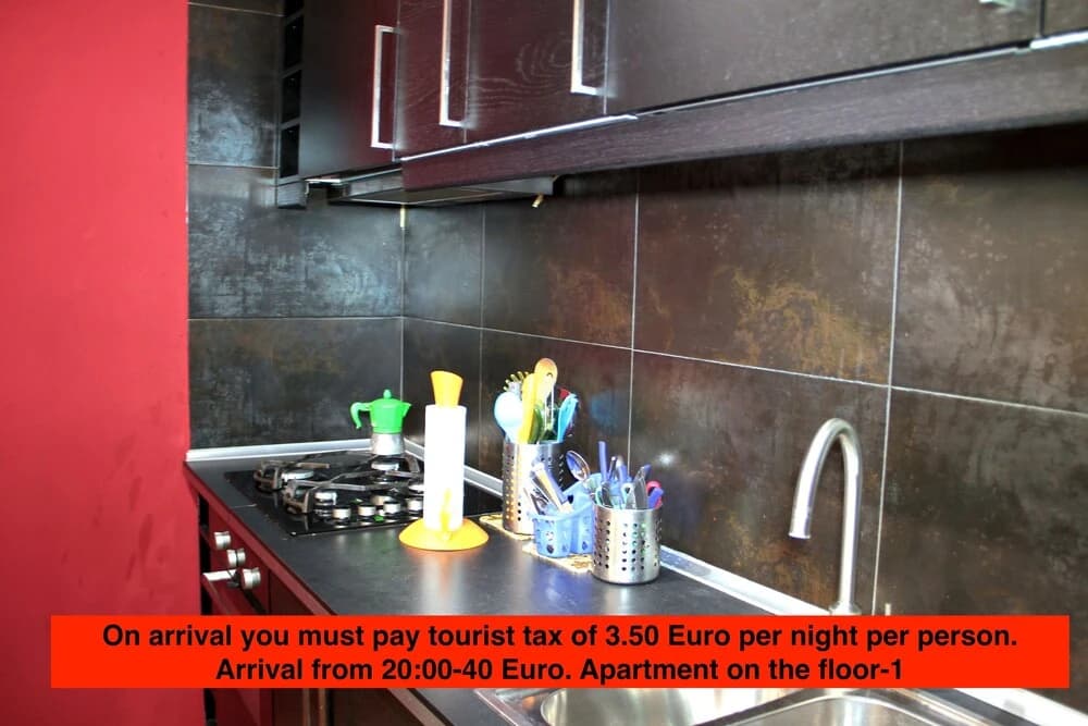 St Peter Square Apartment - photo 17