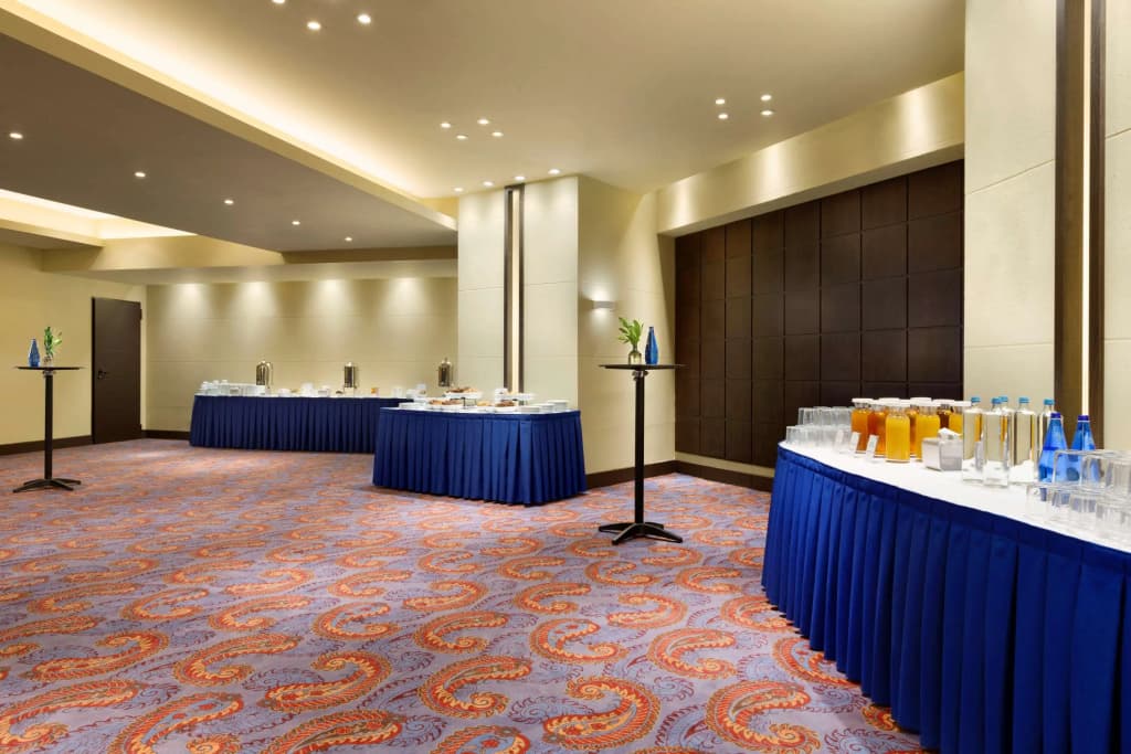 Zeus Wyndham Grand Athens Hotel - photo 21