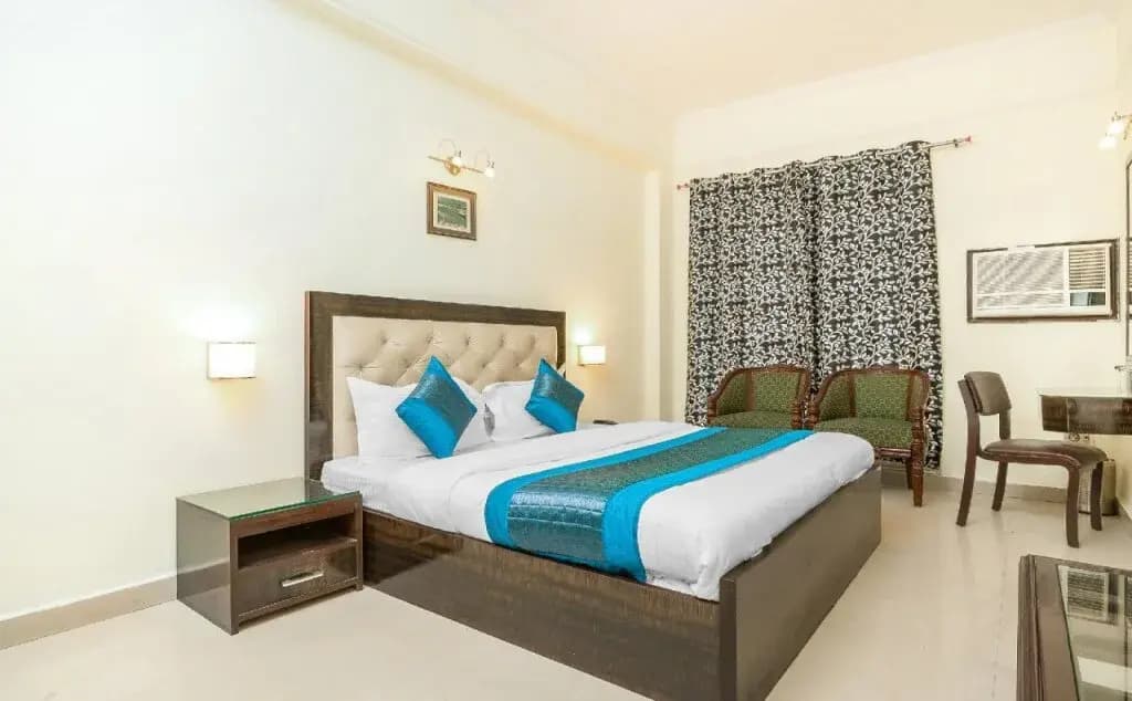 Amitabh Guest House - photo 6