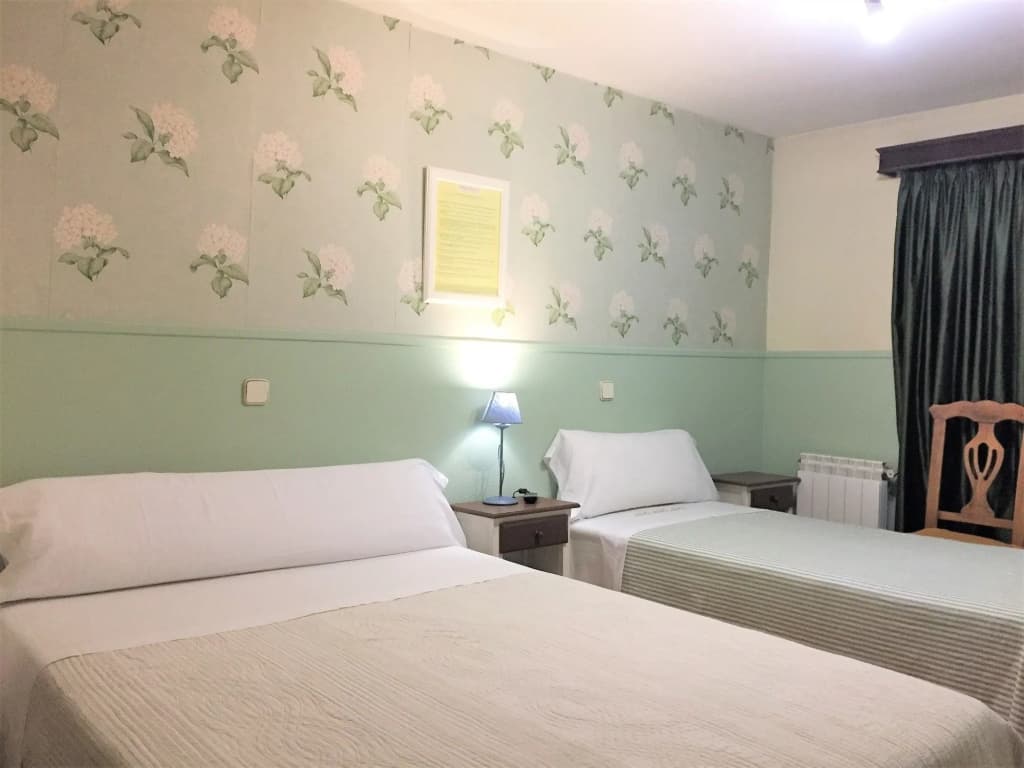 Hostal La Vera - photo 2