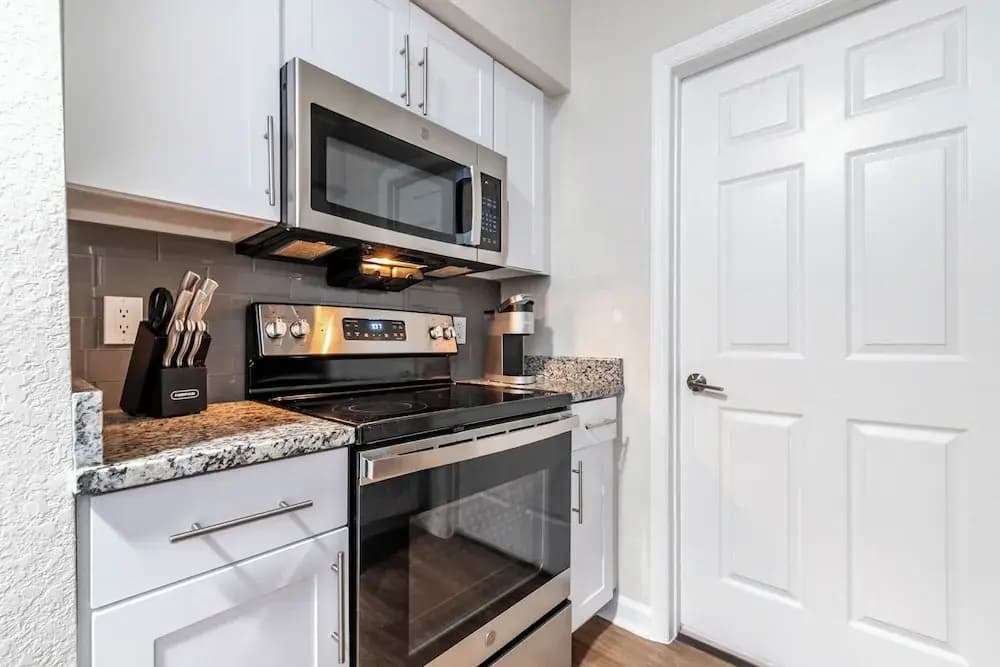 Landing Apartments - Southwest Orlando - photo 15