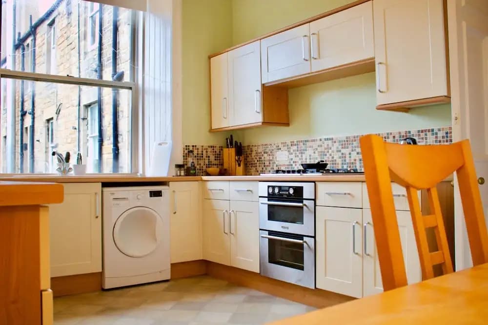 2 Bedroom Bruntsfield Apartment - photo 26