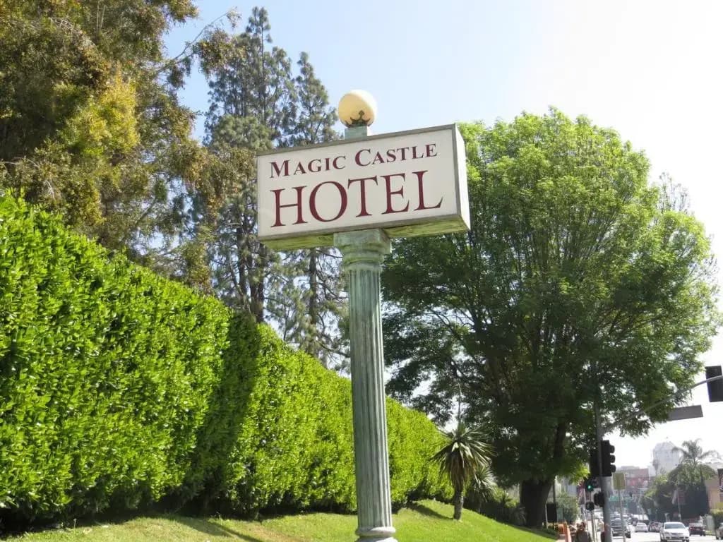 Magic Castle Hotel - photo 14