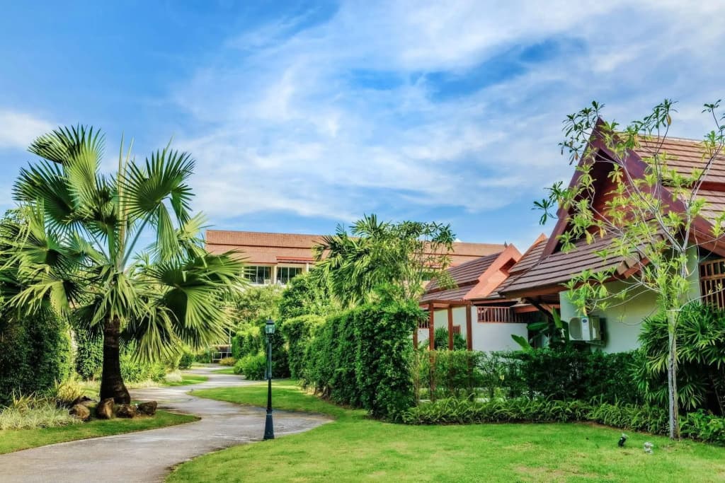 L'esprit de Naiyang Beach Resort - photo 18