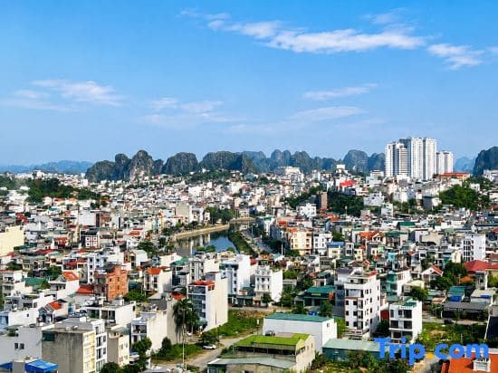 Ruby Cozy Homestay Ha Long - photo 1