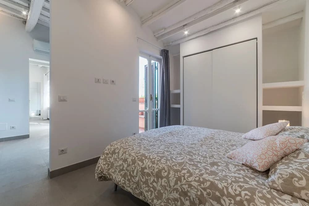 Piazza Navona Panoramic Penthouse - photo 3