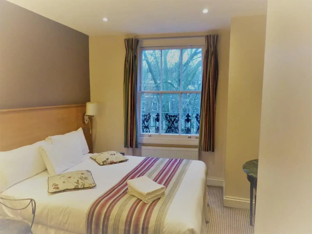 Lancaster Court Hotel - photo 30