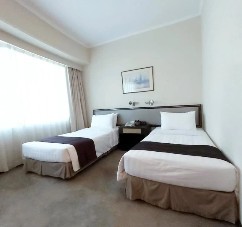 South Pacific Hotel - photo 7