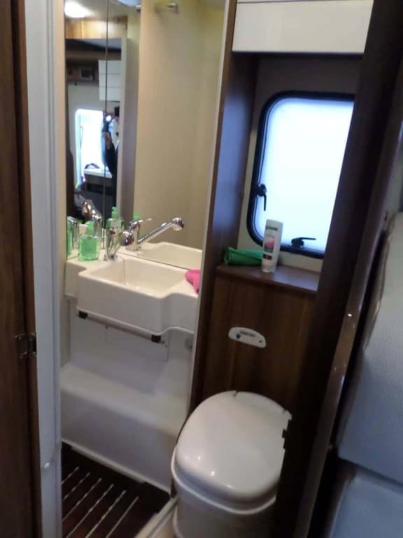 Go Outdoors Motor Home - Caravan Park - photo 15