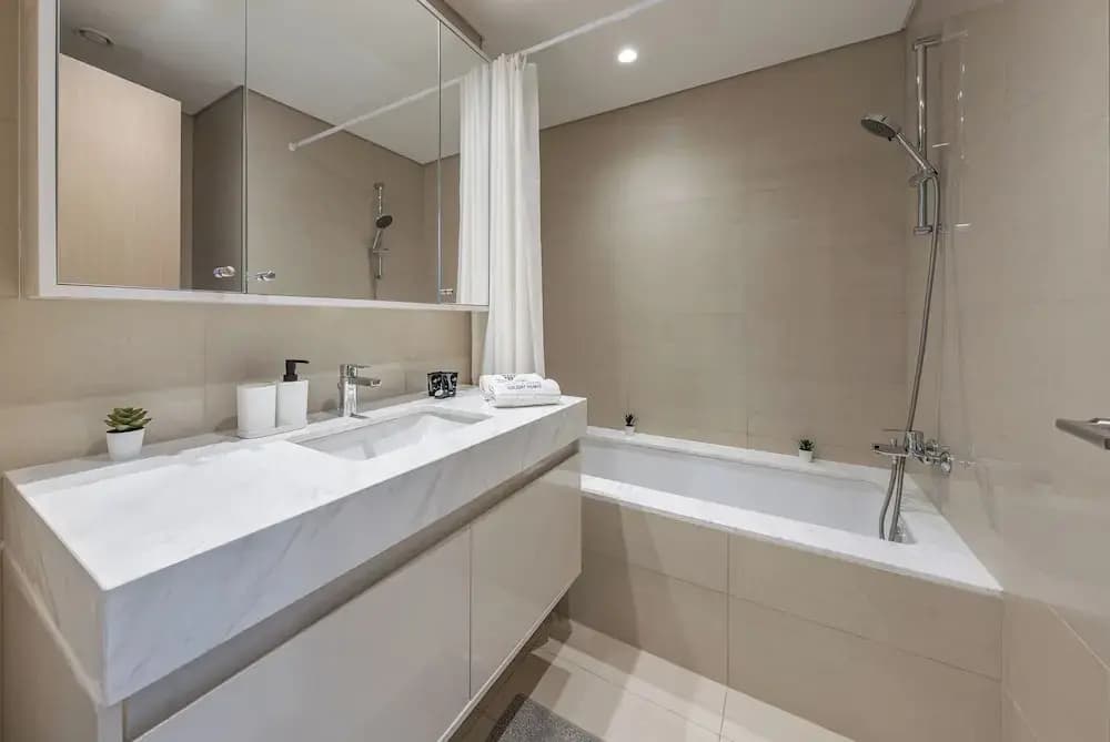 Downtown Dubai 3BR Burj Royale - photo 7