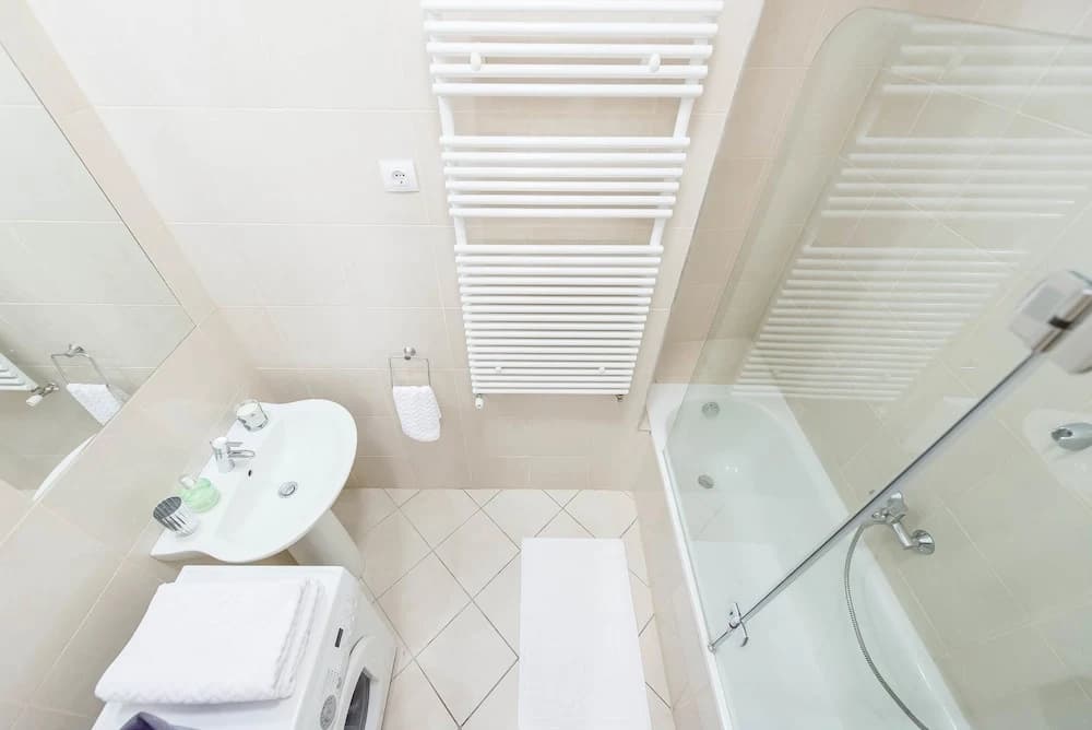 Oasis Apartments - Gozsdu passage - photo 6