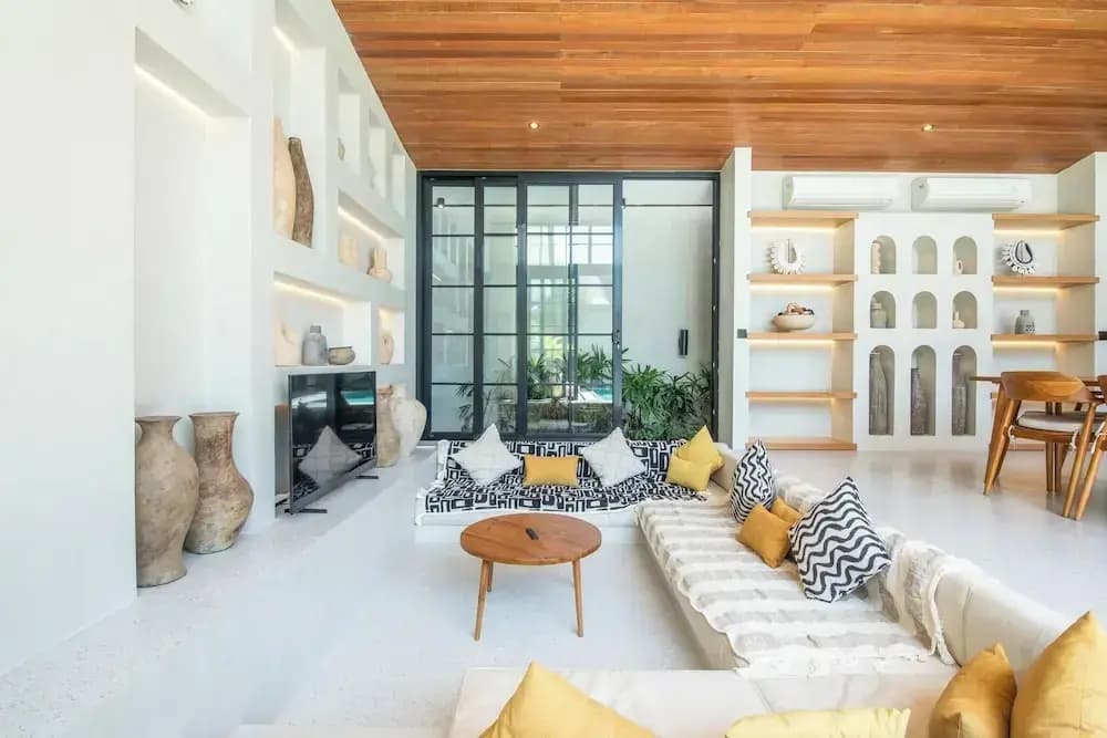 Stylish 5BR Boho Hideaway, 5 Min From Bingin Beach - photo 45