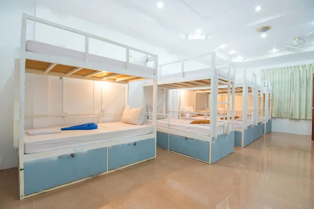 Golden Ganesha Villa - Hostel - photo 6