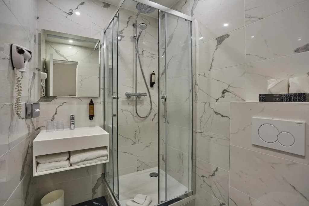 Lux Hotel Picpus - photo 10
