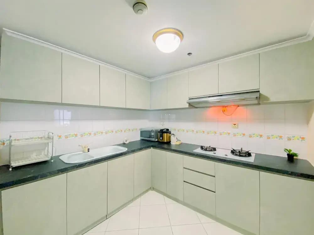 Best Place And Spacious 3Br At Sudirman Tower Condominium Apartment - photo 17