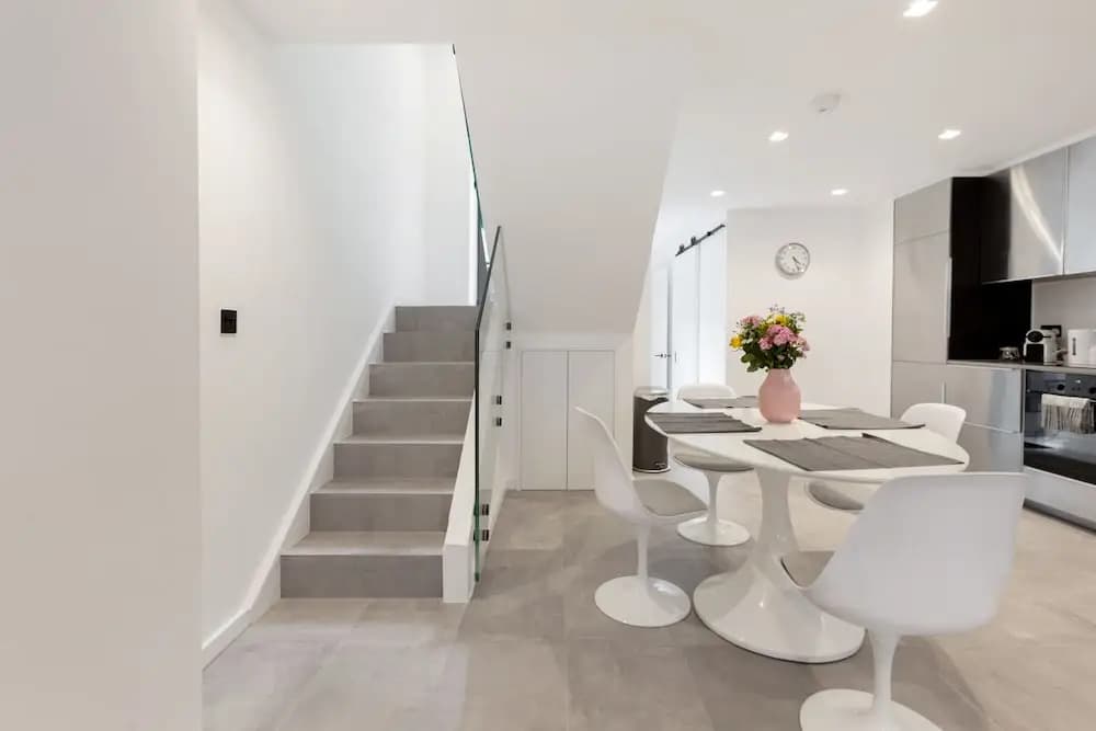 3Bdr House With Patio By The Residences - photo 10