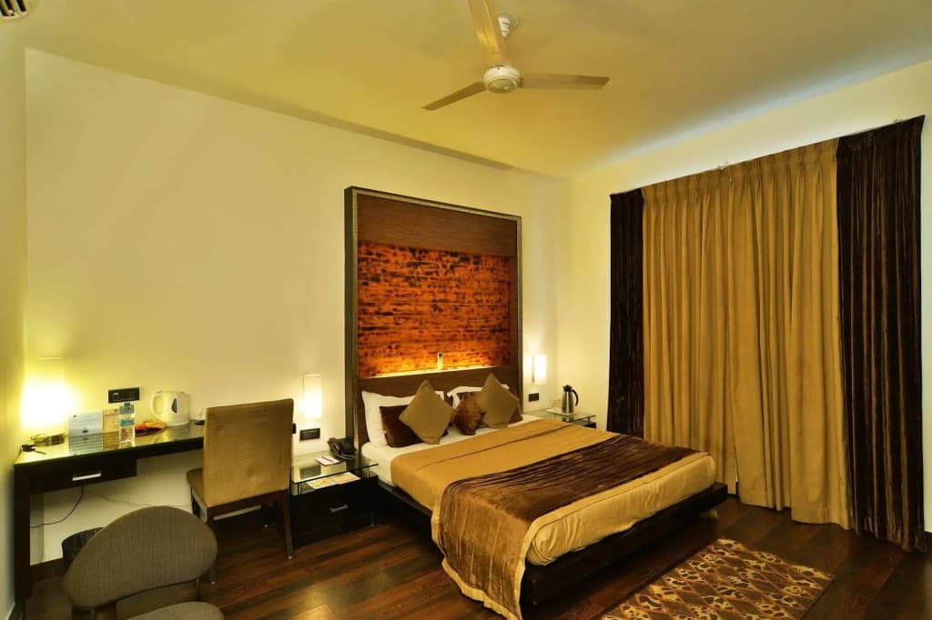 Shreyans Inn - photo 5
