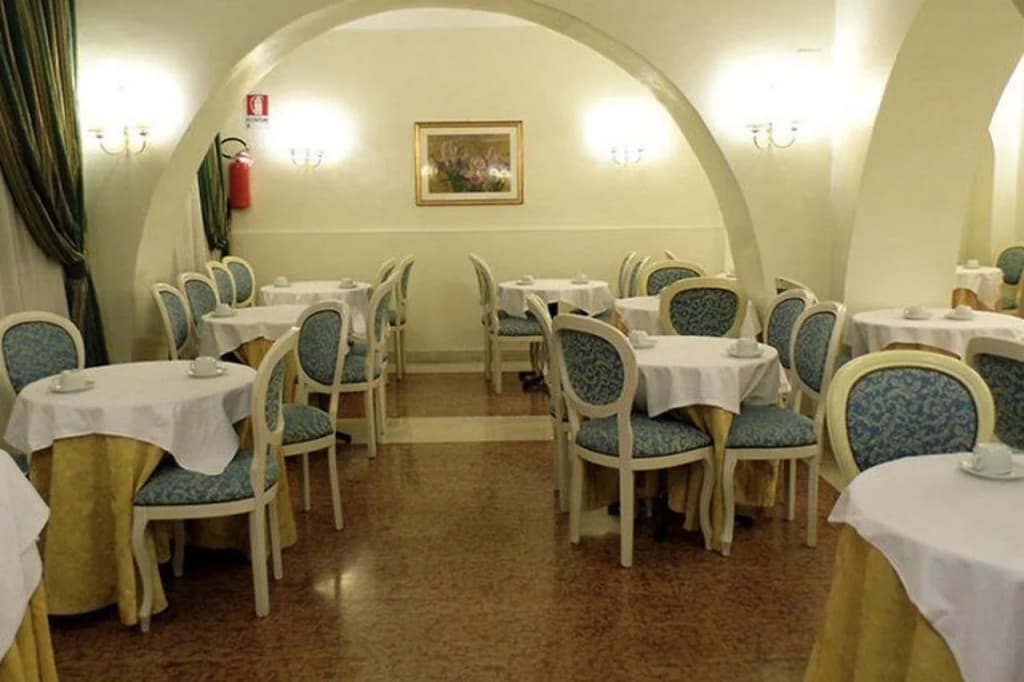 Raeli Hotel Floridia - photo 19