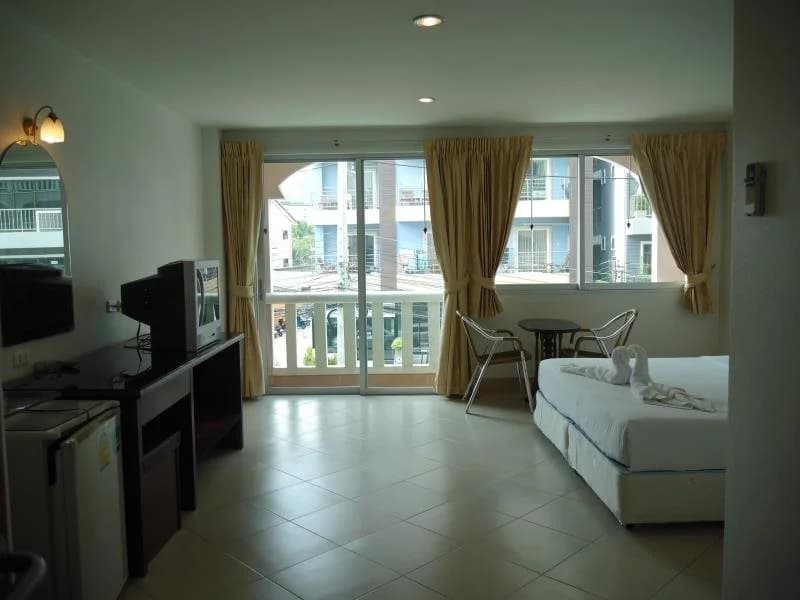 Baan Petcharat - photo 2