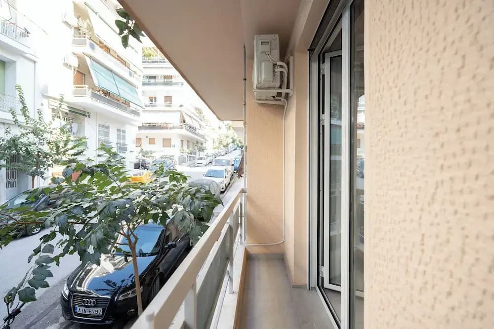 Modern Studio, Walking distance to Kolonaki & The Ilisian - photo 11