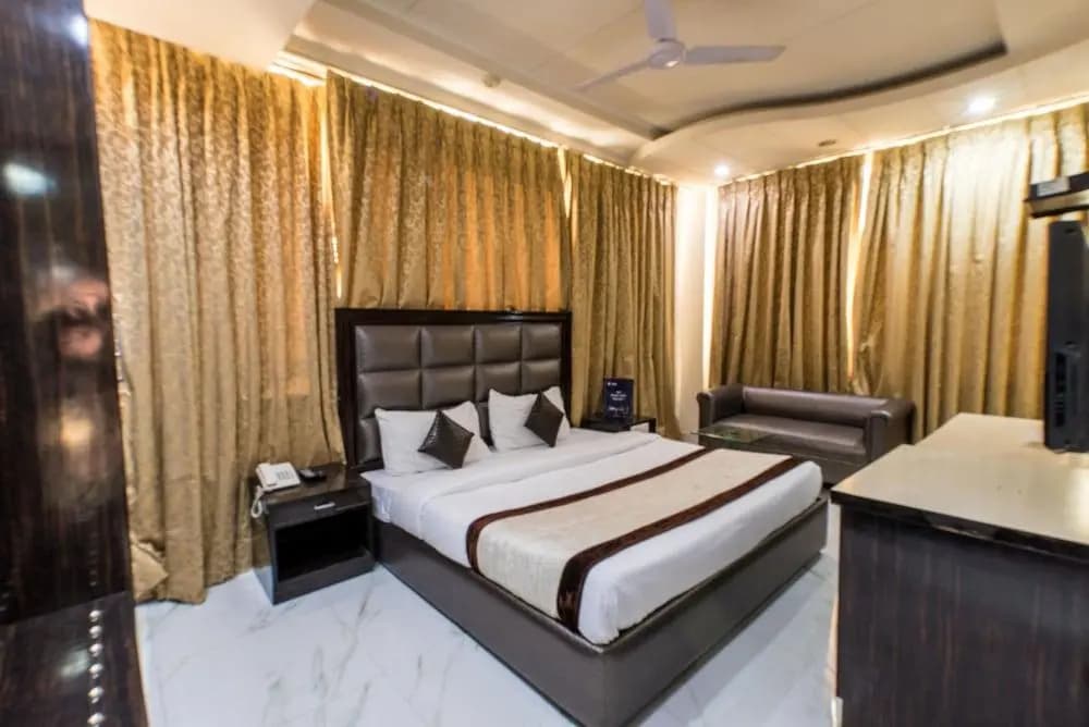 Capital O 980 Hotel Ramhan - photo 5