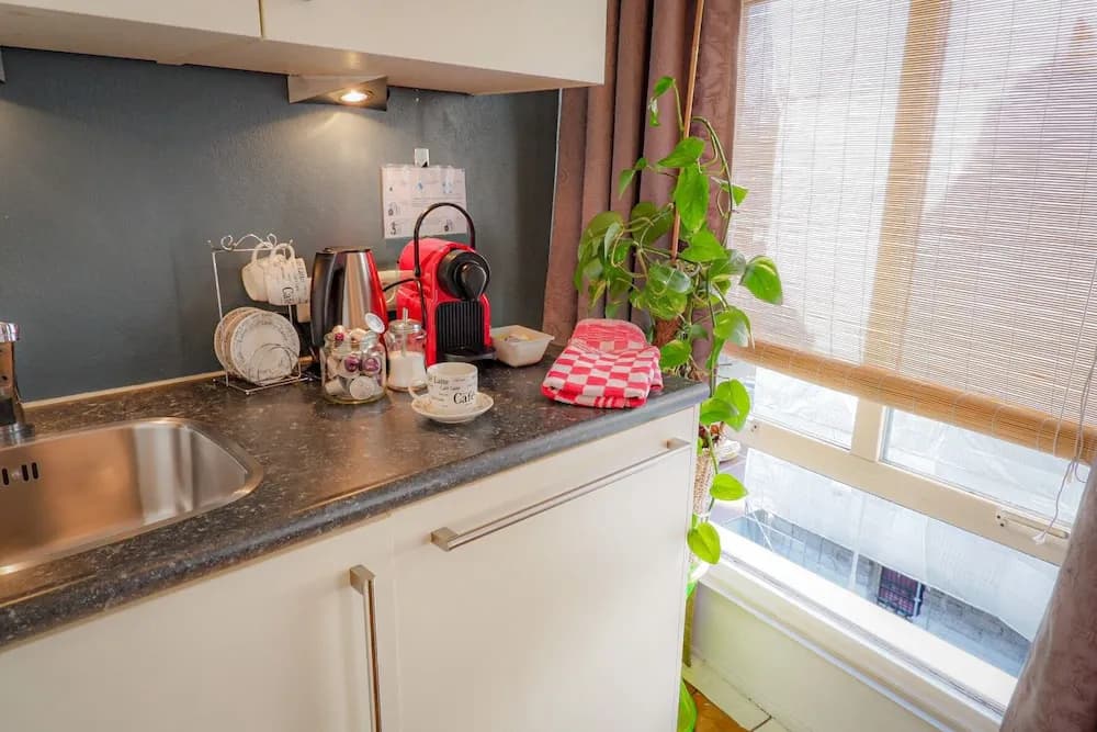 Edson Guesthouse - photo 13