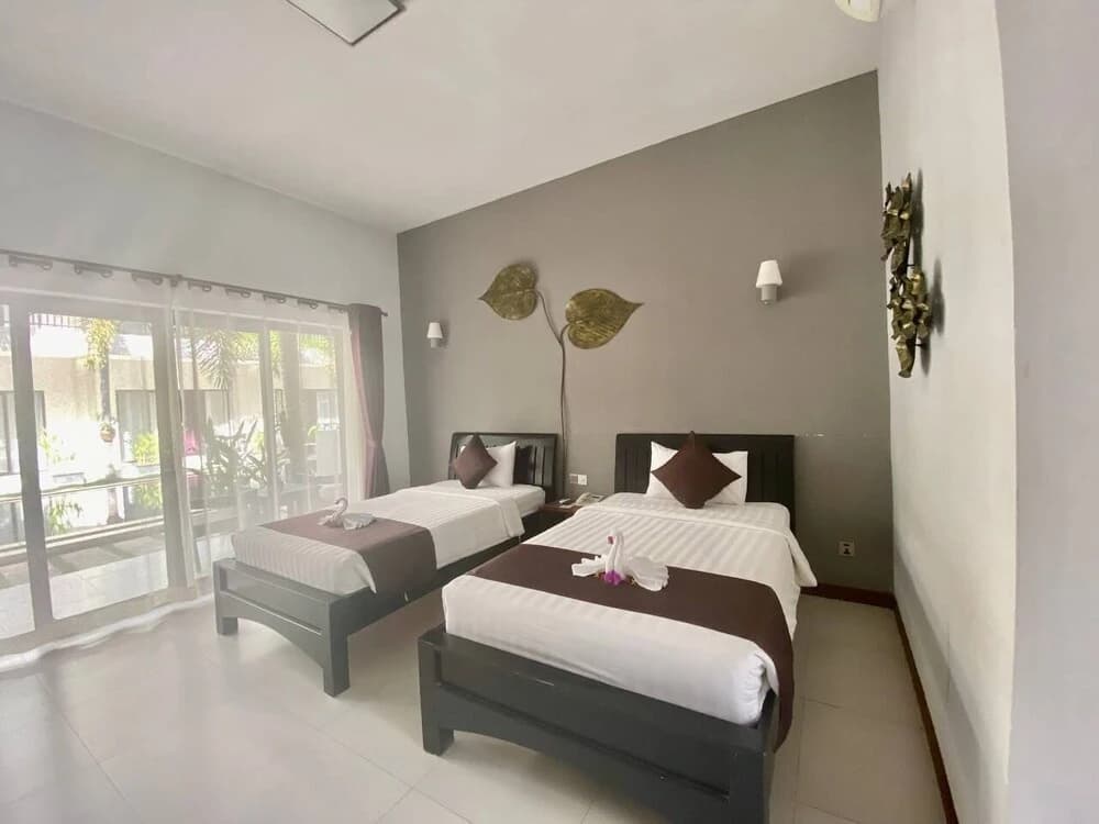 Crystal Hotel - photo 2