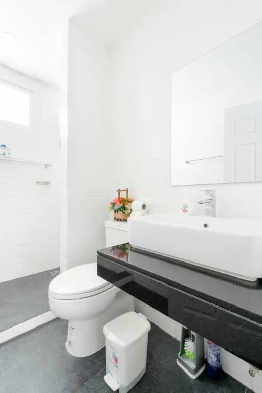 Charming Studio Suite - Private Washer - photo 7