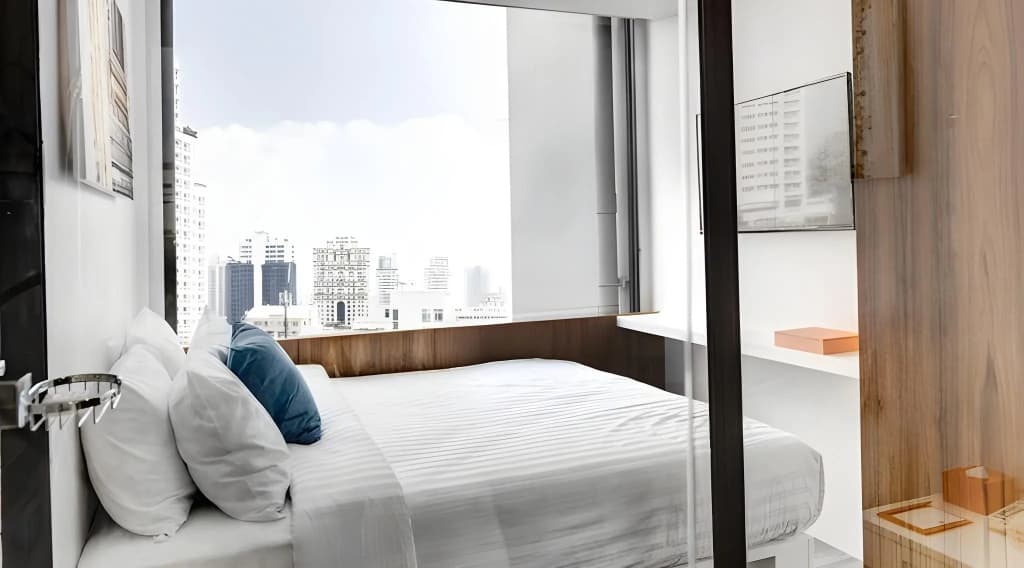S Box Sukhumvit Hotel - photo 28