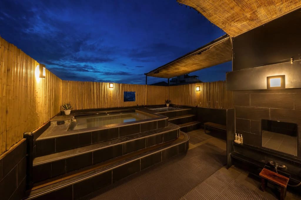 Azumaya Hai Ba Trung 1 Hotel - photo 23