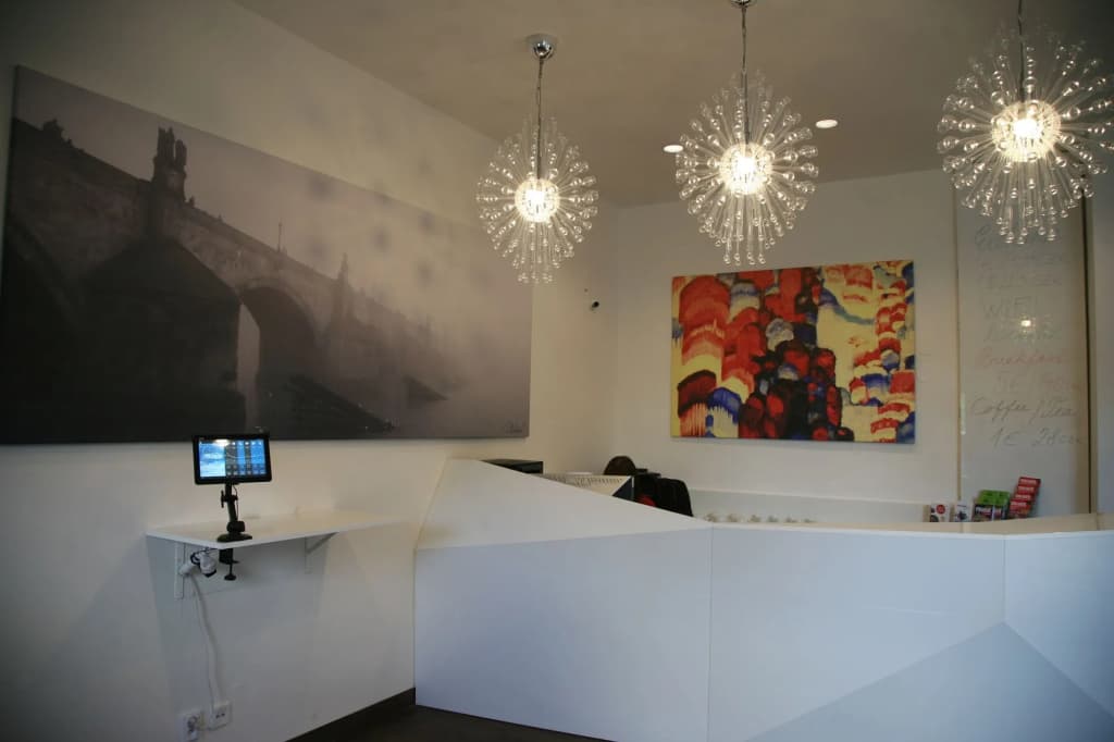 Leon hotel - photo 11